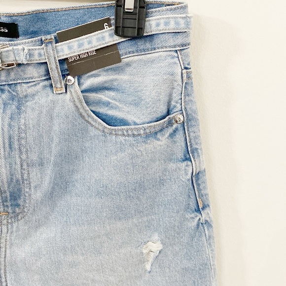 Express Super High Waisted 90s Bermuda Raw Hem Jean Shorts size 6 - Picture 6 of 14